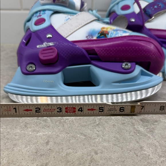Disney Frozen Adjustable Ice Skates fits sizes Y8, Y9, Y10, Y11. Like New! - Picture 3 of 11